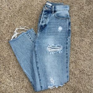 PacSun high rise mom jeans. Size 22.
